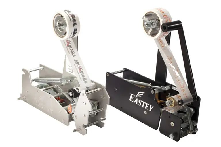 Top and bottom tapeheads of the SB-2EX random side belt case taper