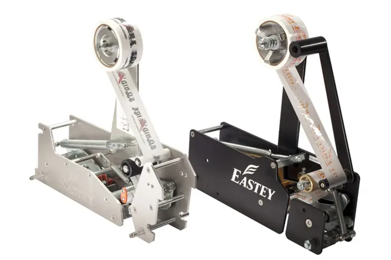 Top and bottom tapeheads of the SB-2HD side belt case taper